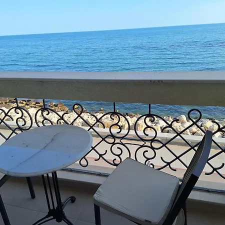 Maraya 2, Carpe Diem Complex, Balchik, Free Parking Apartment