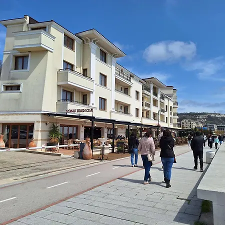 Maraya 2, Carpe Diem Complex, Balchik, Free Parking Apartment *